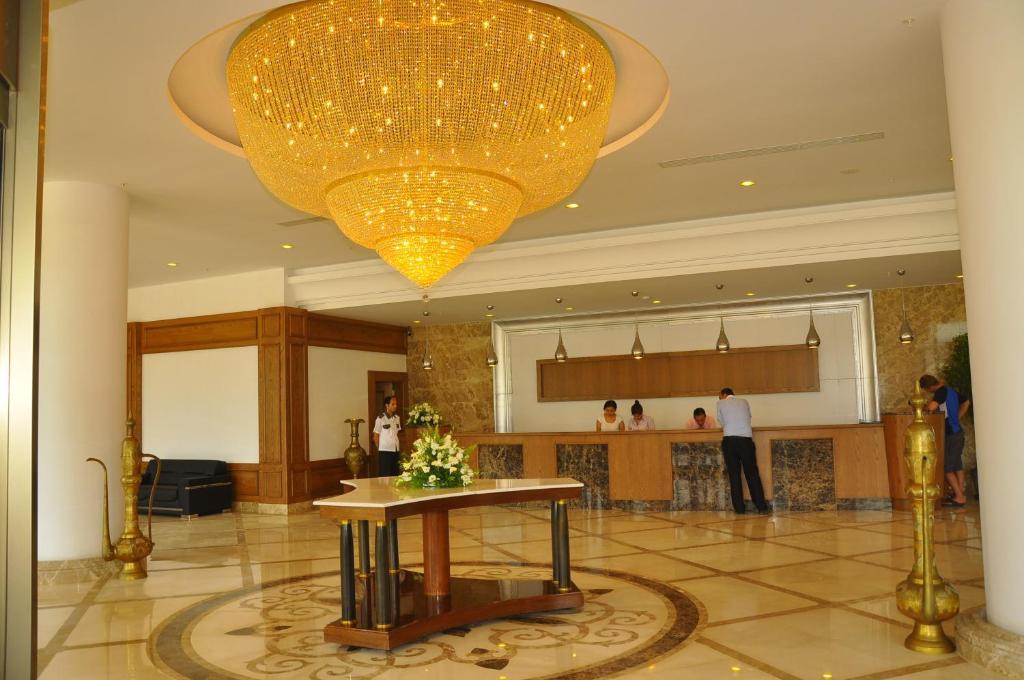 Ozkaymak Select Hotel อลันยา ภายนอก รูปภาพ