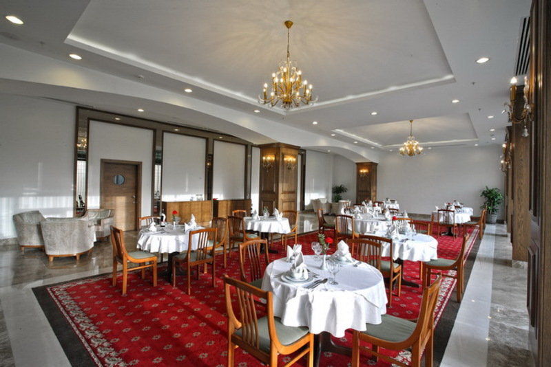 Ozkaymak Select Hotel อลันยา ภายนอก รูปภาพ
